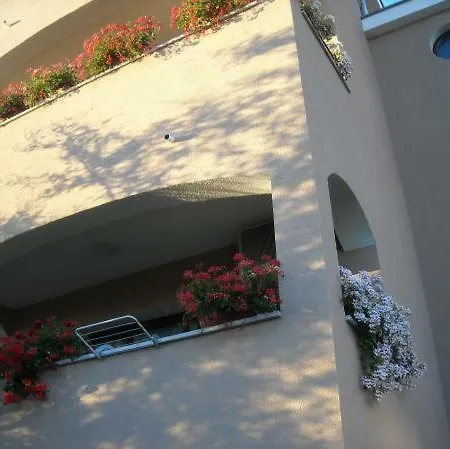 Mimoza Apartment